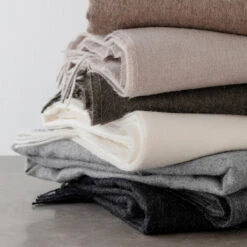 Elvang Luxury Plaid 7 Elvang Luxury Plaid -Home Textielwinkel 24354 03 02 01 86c63a762a