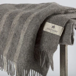 Lucy Wollen Plaid 140x240 Cm -Home Textielwinkel 39997 01 04 b7295e38ab