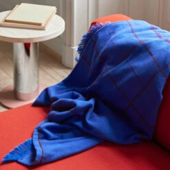 &Tradition Untitled AP10 Plaid 150x210 Cm 10 &Tradition Untitled AP10 Plaid 150x210 Cm -Home Textielwinkel 501705 01 5 EnvironmentImage 0e7590a27c