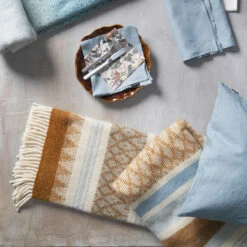 Klippan Yllefabrik Freja Wollen Plaid -Home Textielwinkel 502083 01 3 EnvironmentImage 4bfd4c539e