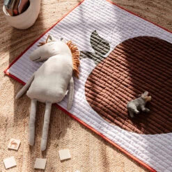 Ferm LIVING Apple Deken 80x110 Cm -Home Textielwinkel 502806 01 3 EnvironmentImage 3b9342a54c