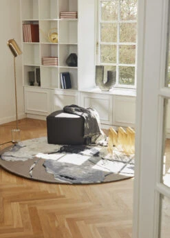 AYTM Floreo Vloerkleed Ø200 Cm 6 AYTM Floreo Vloerkleed Ø200 Cm -Home Textielwinkel 504278 01 7 EnvironmentImage 1e08e5a120