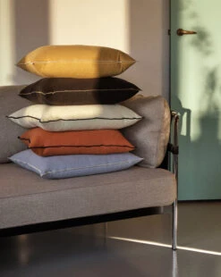 Hay Outline Kussen 50x50 Cm -Home Textielwinkel 504540 01 5 EnvironmentImage f00e11dc3a