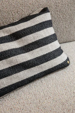 Ferm LIVING Clean Kussen Louisiana 40x60 Cm 5 Ferm LIVING Clean Kussen Louisiana 40x60 Cm -Home Textielwinkel 514437 01 4 EnvironmentImage a4e18b518f