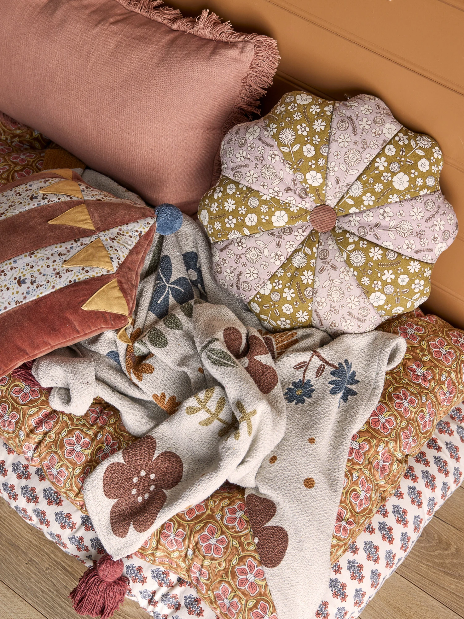 Bloomingville Madlen Kussen Ø45 Cm 6 Bloomingville Madlen Kussen Ø45 Cm - Afbeelding 6