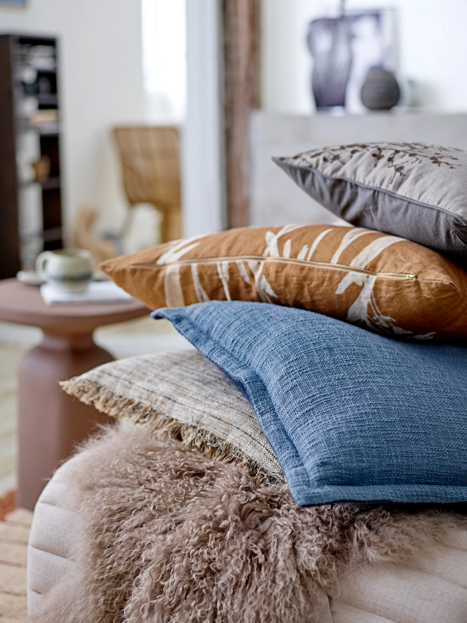 Bloomingville Febbie Kussen 45x45 Cm 3 Bloomingville Febbie Kussen 45x45 Cm - Afbeelding 3