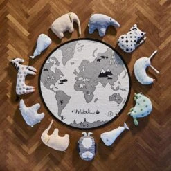 OYOY The World Kids Vloerkleed Ø 135 Cm. -Home Textielwinkel p 26977 01 02 8e395f5182